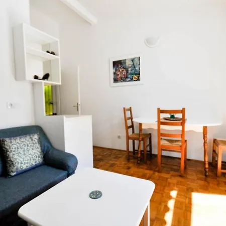 Apartment Fuer 4 Personen Ca 40 M In Novigrad, Adriakueste Kroatien Westkueste Von Istrien Karpinjan